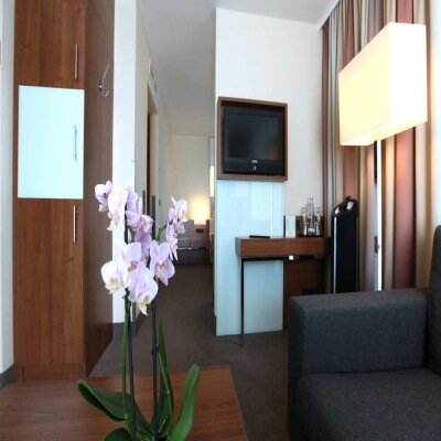 Фото Lindner Hotel Am Michel