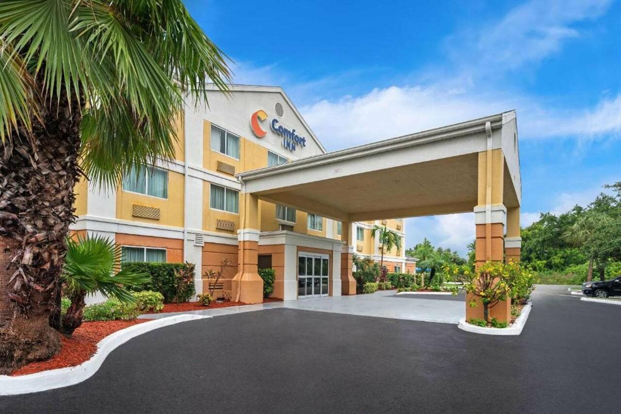 Фото Comfort Inn Fort Myers Northeast