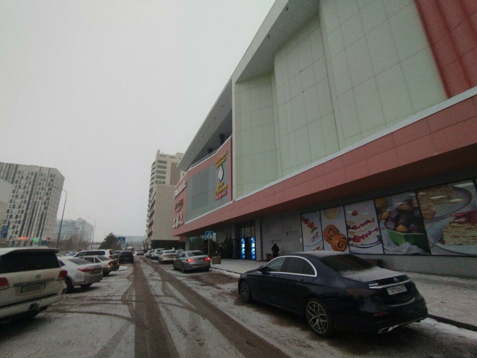 Clothing store Cossmo, Astana, photo