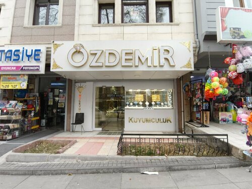 Özdemir Kuyumculuk Fotoğraf 1