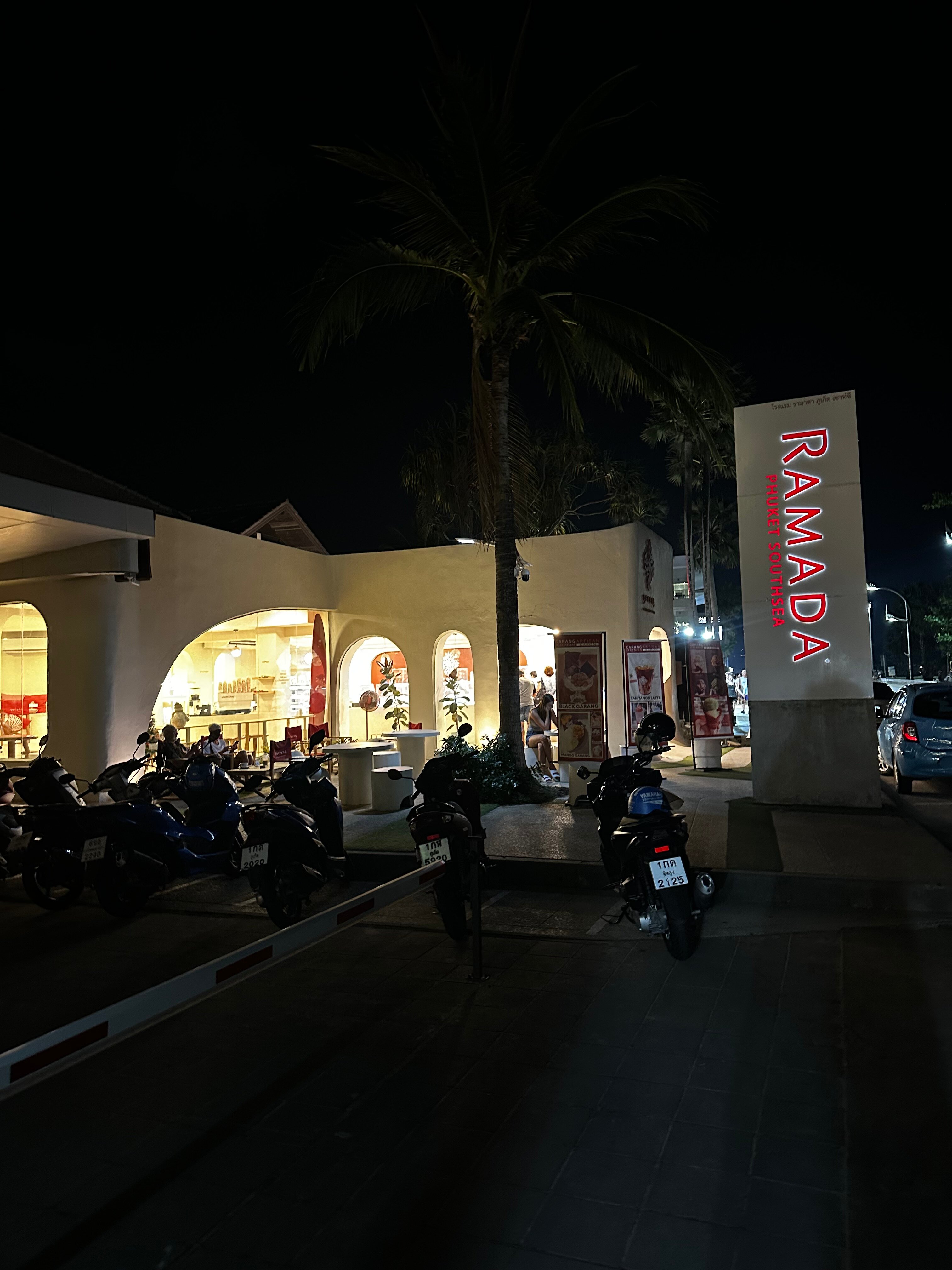 Фото Ramada by Wyndham Phuket Southsea