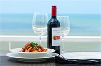 Фото The Beach Apartments