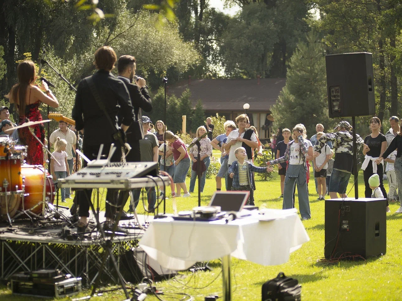 Фото Парк-отель Остров Рыболовная усадьба