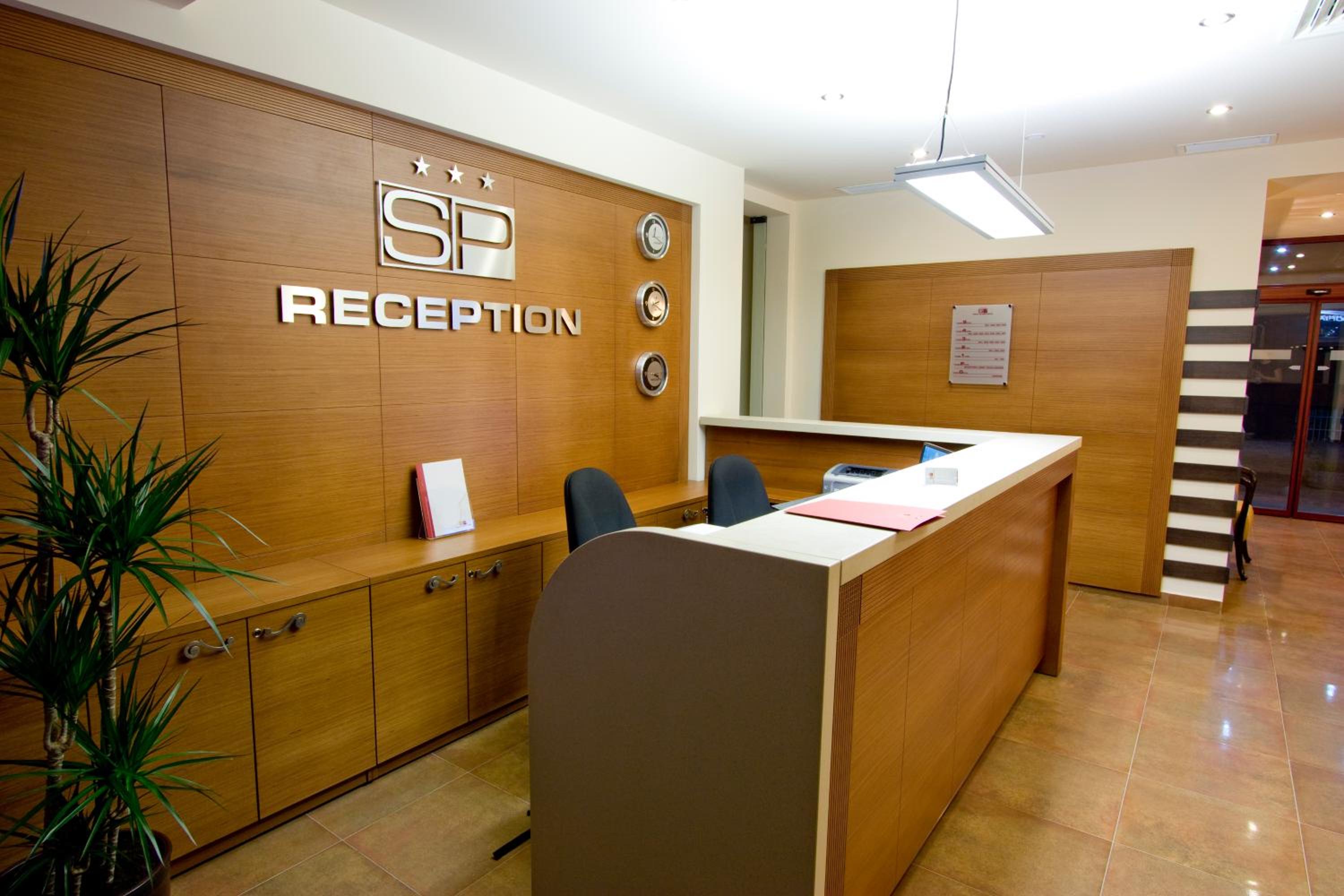 Фото Sofia Place Hotel