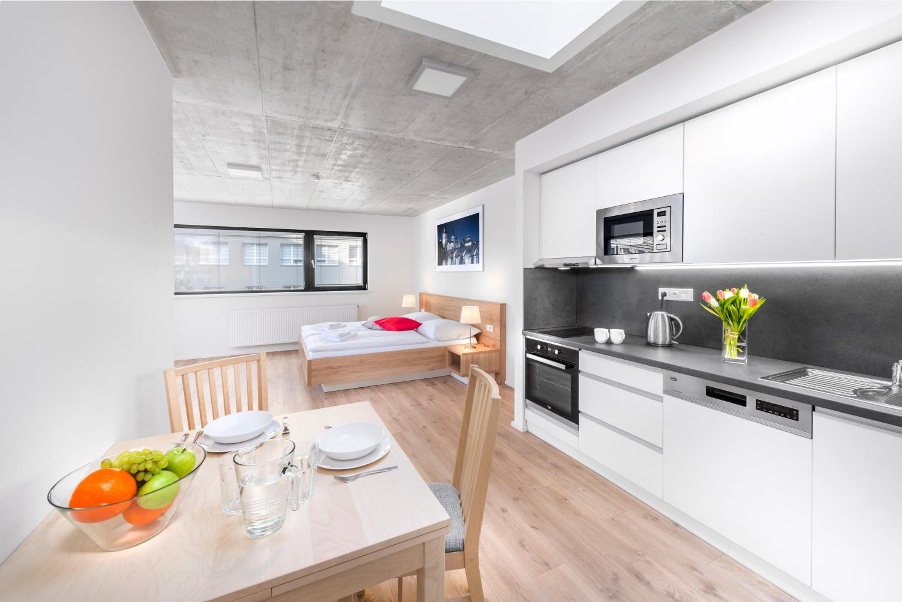 Фото Downtown Suites Belohorska