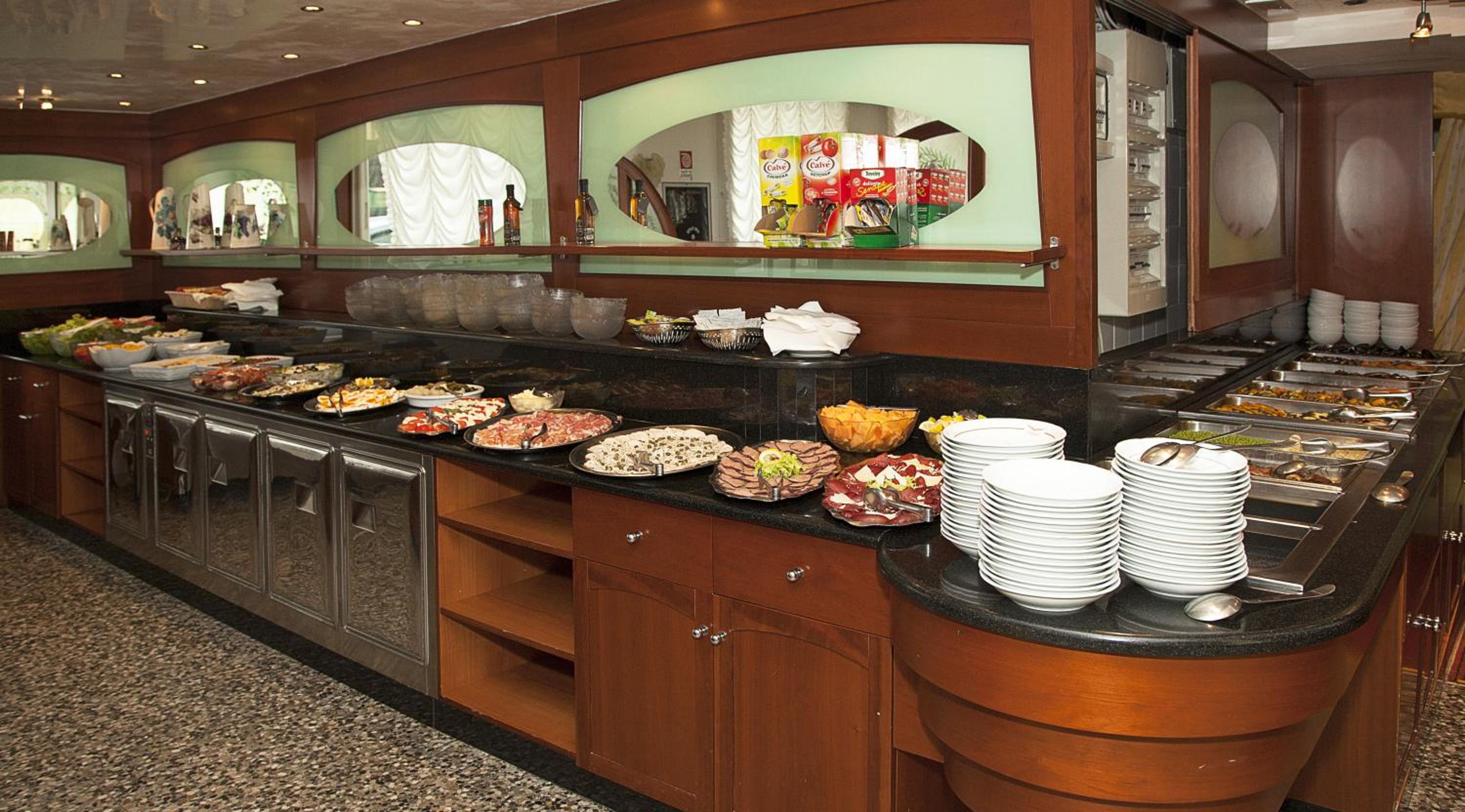 Фото Hotel Elpiro