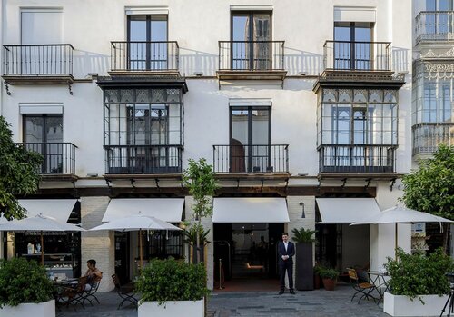 Гостиница EME Catedral Mercer Hotel в Севилье