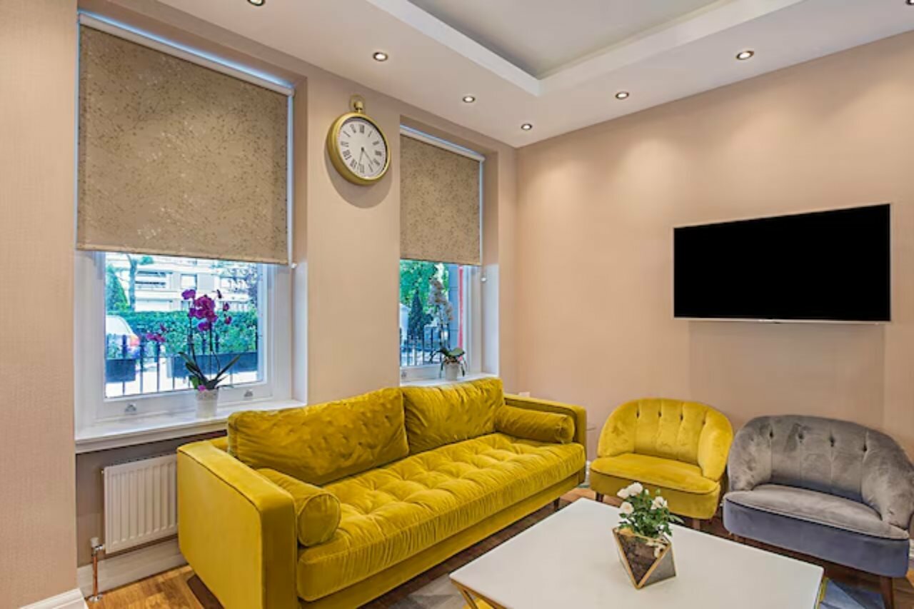 Фото Oyo Townhouse 30 Sussex Hotel