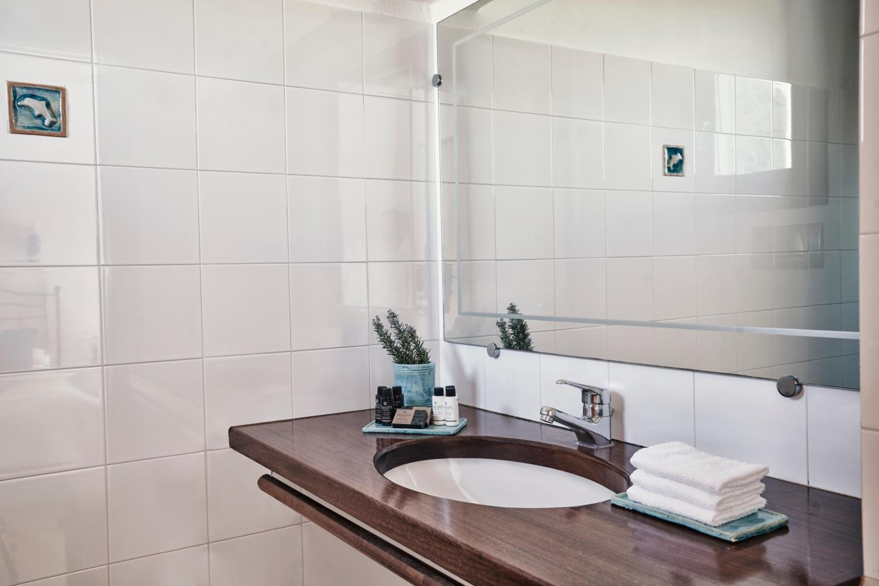 Фото Angelina Aegina Boutique Escape