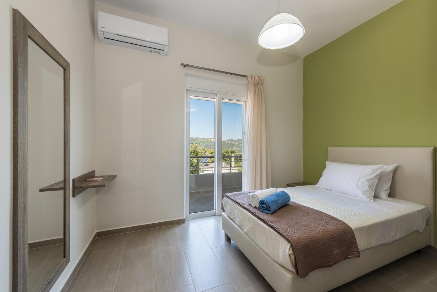 Фото Neaira Villas Chania