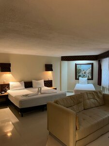 Гостиница Hotel Plaza Kokai