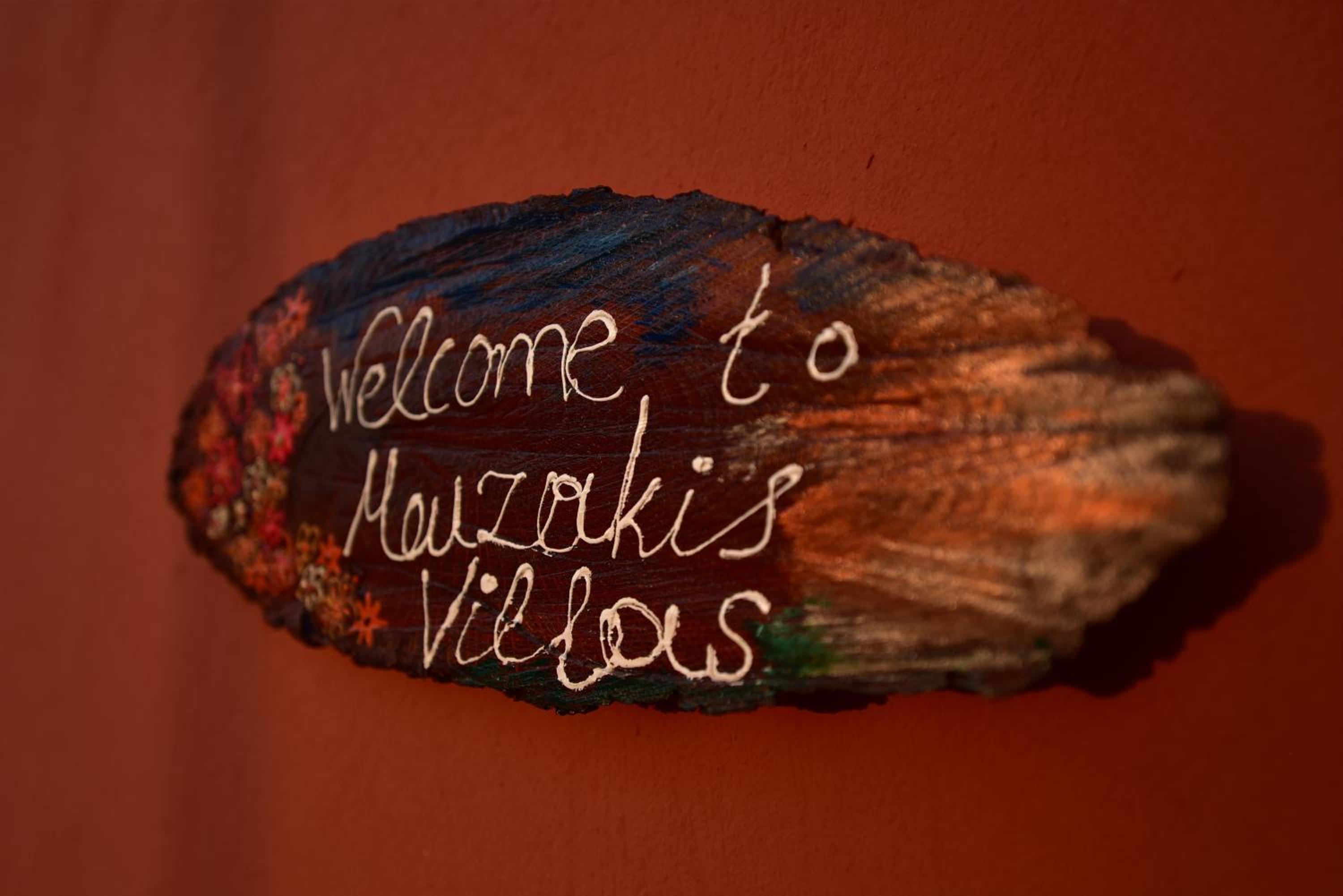 Фото Mouzakis Villas