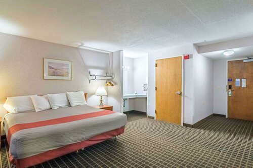 Гостиница Knights Inn Grand Rapids в Гранд-Рапидс