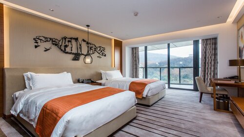 Внешний вид отеля Holiday Inn Nanjing Xuanwu Lake, an Ihg Hotel в Нанкине, фото 2