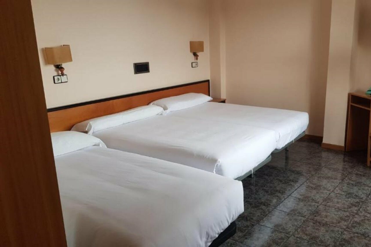 Фото Hotel Alda El Pasaje