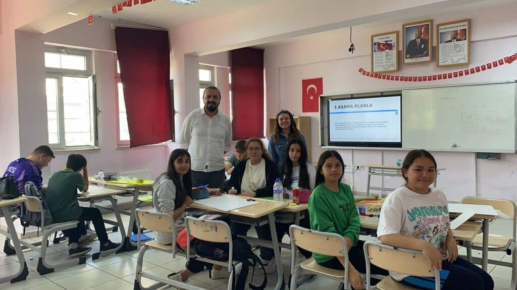 School Semsettin Fatma Camoglu Middle School, Canakkale, photo