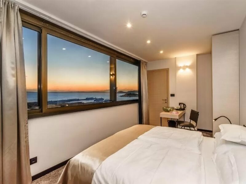 Фото The View Luxury Rooms