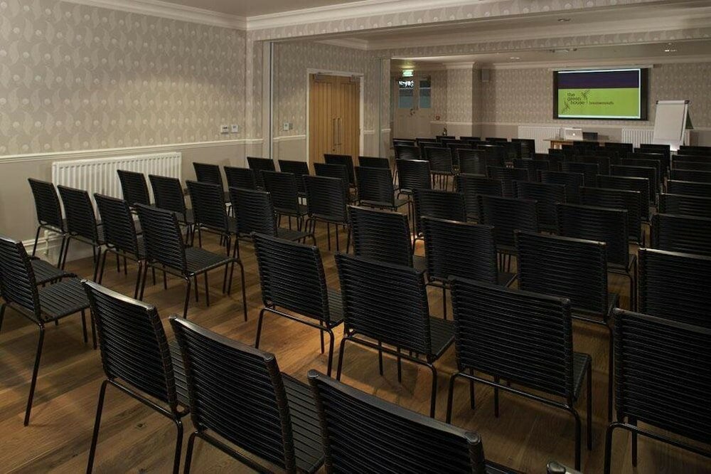 Фото The Green House