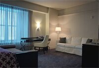 Фото Ambassador Hotel Kansas City, Autograph Collection