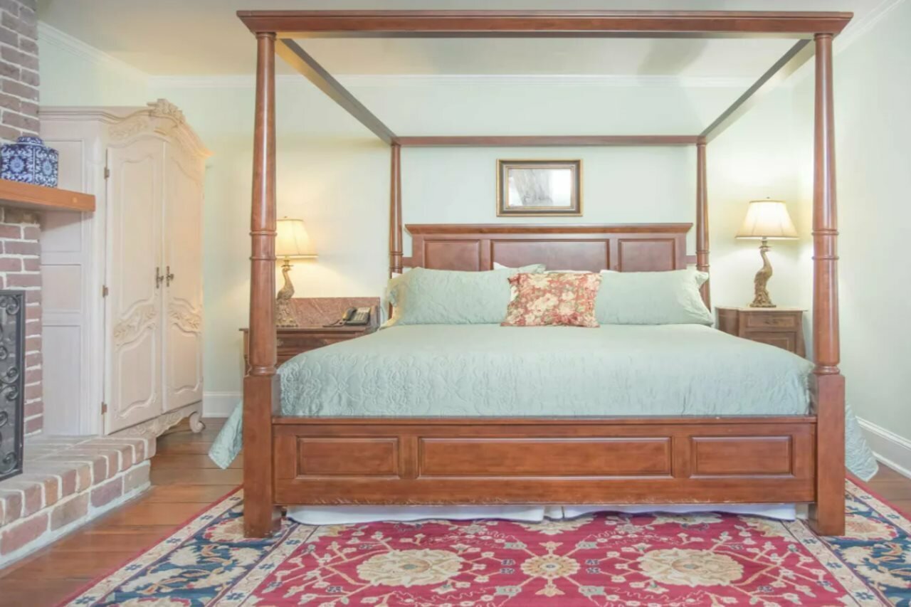 Фото 17Hundred90 Inn and Restaurant