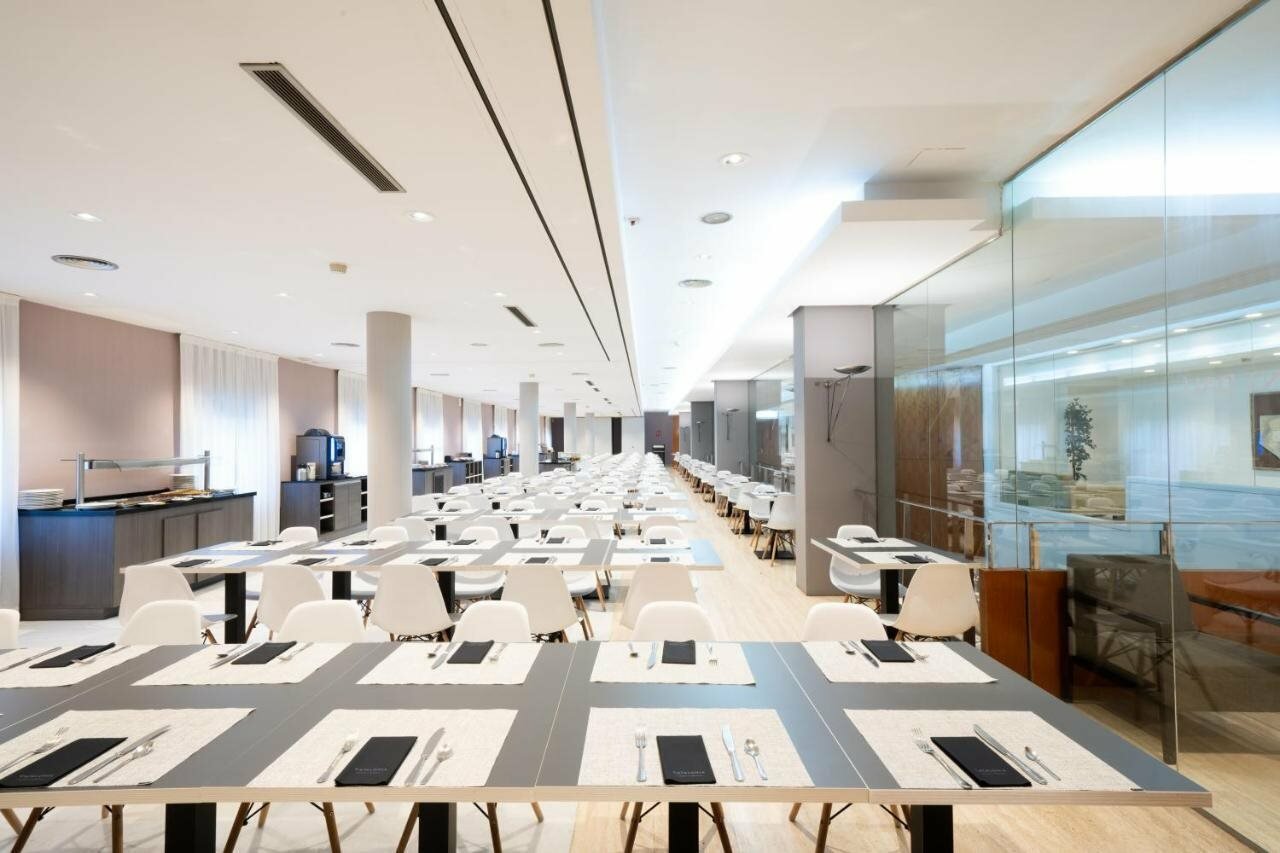 Фото Catalonia Gran Hotel Verdi