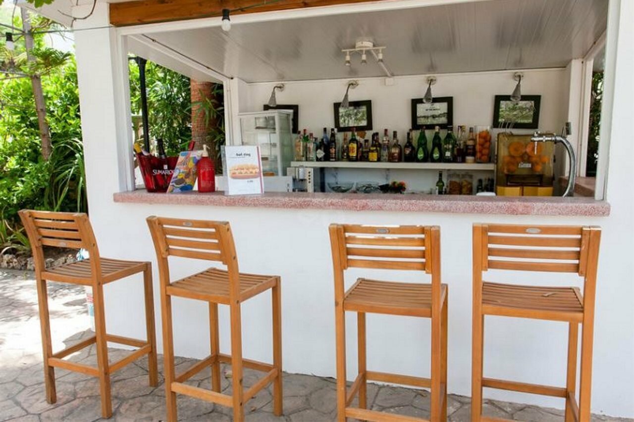 Фото Отель Ciutat Jardi