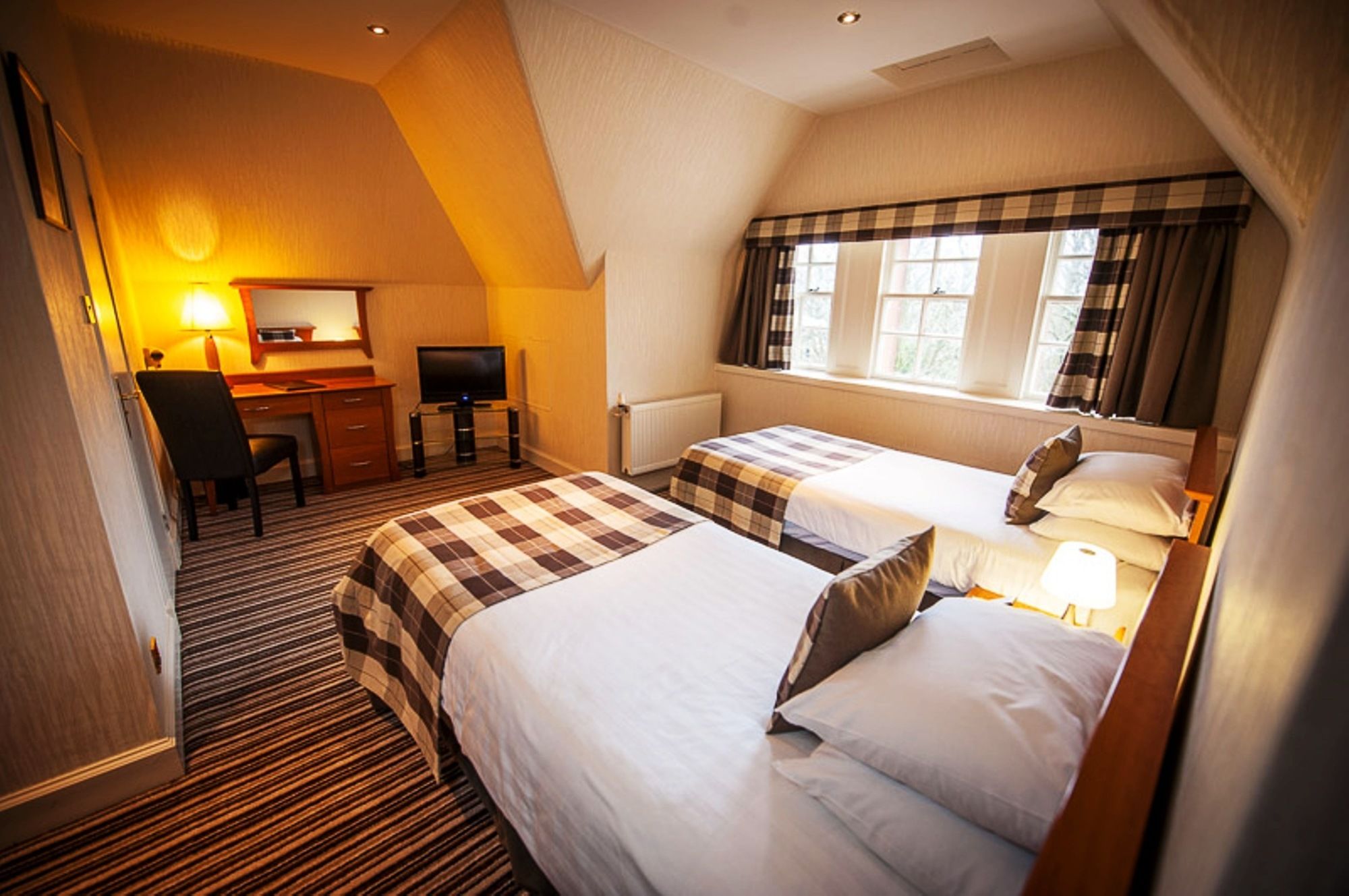 Фото Savoy Park Hotel