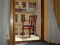 Фото Aparthotel Austria Suites