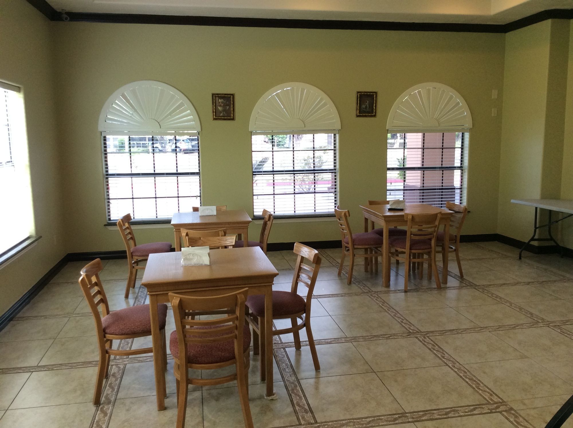 Фото Texas Inn Weslaco