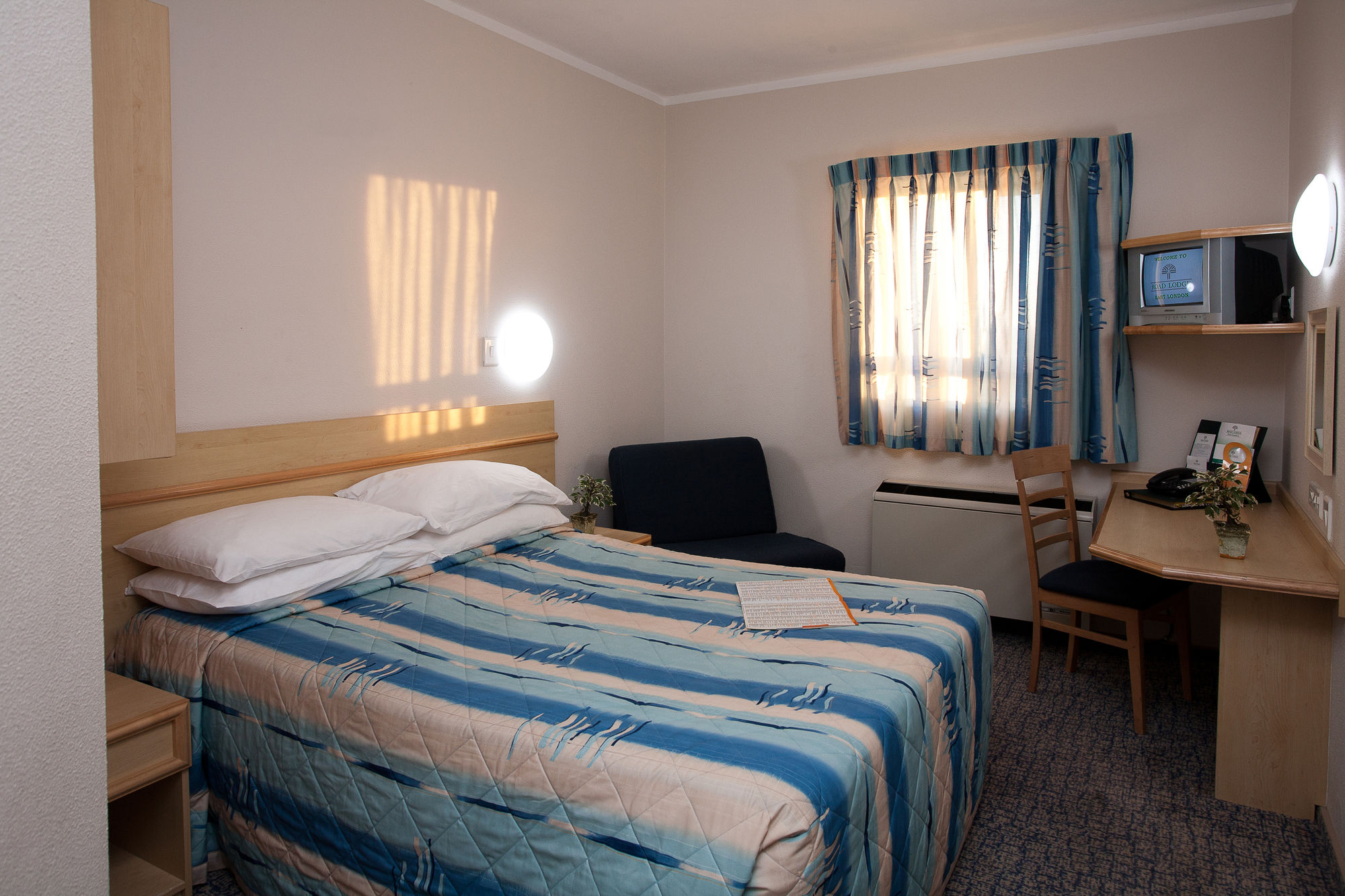 Фото Road Lodge East London