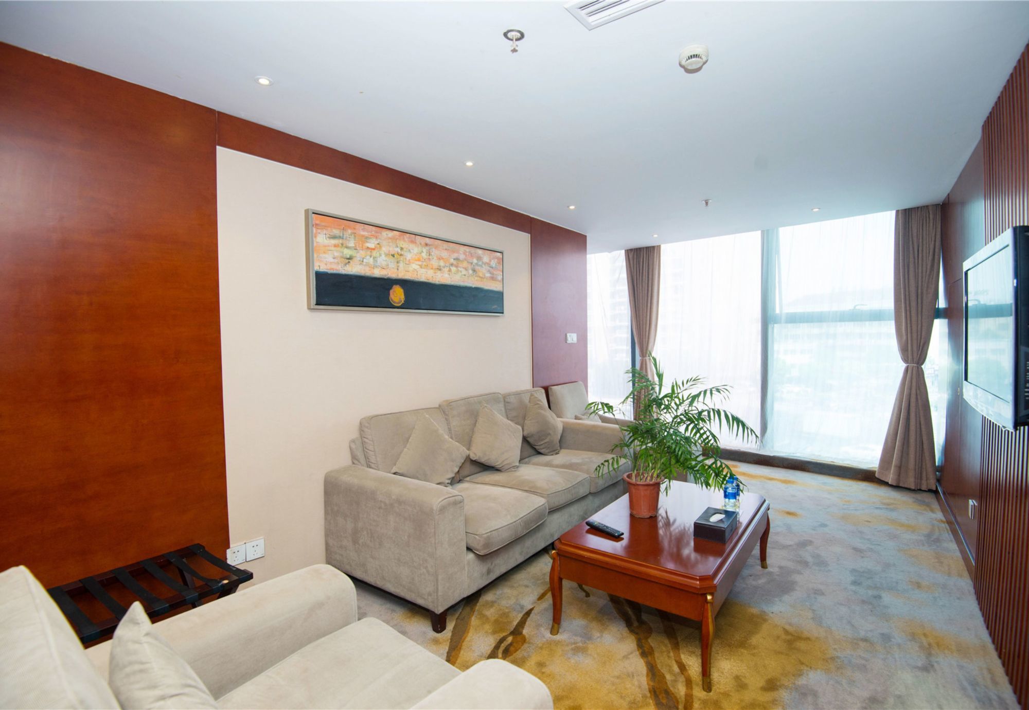 Фото Vienna International Hotel World Expo