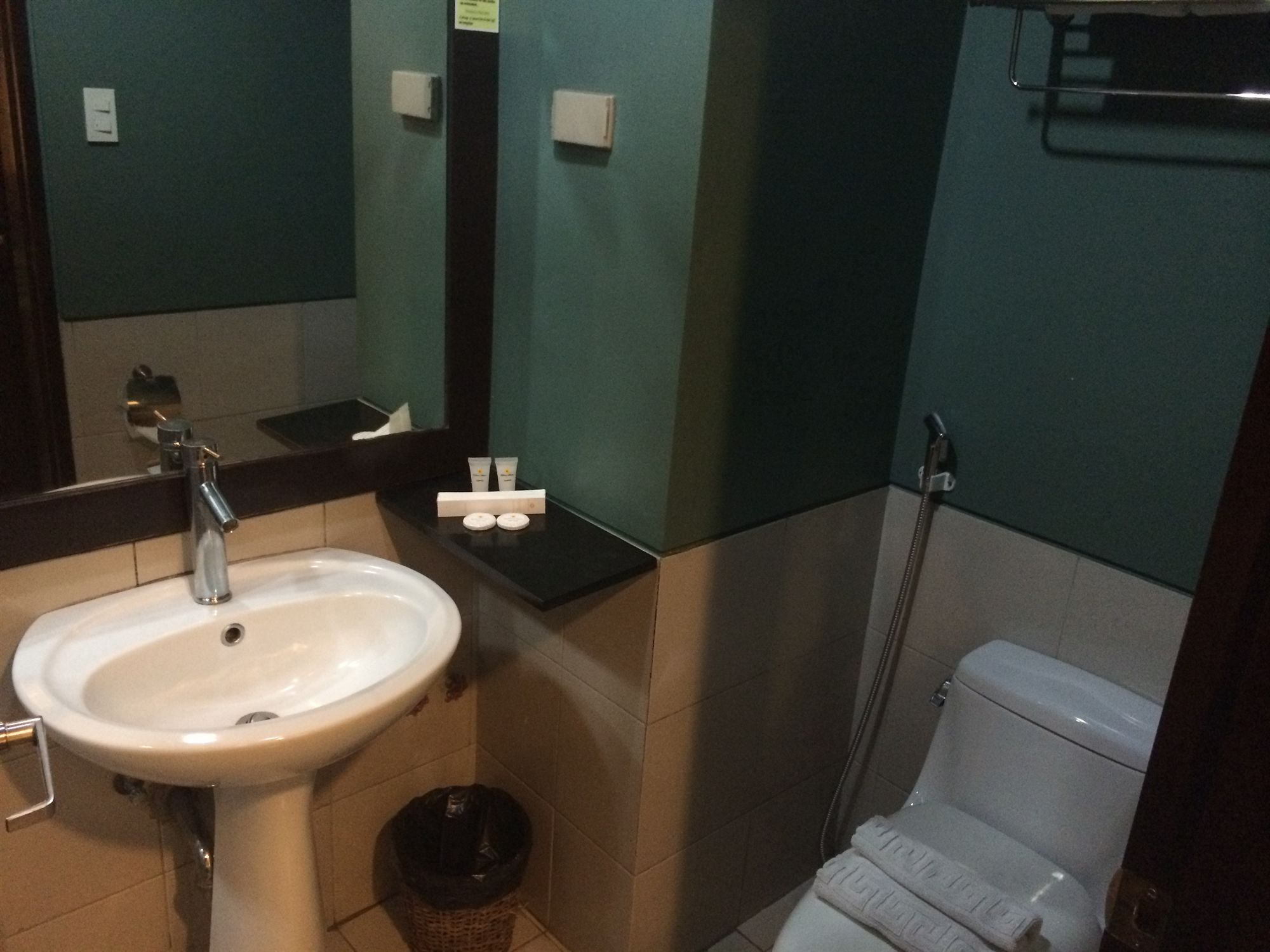 Фото Baguio Burnham Suites