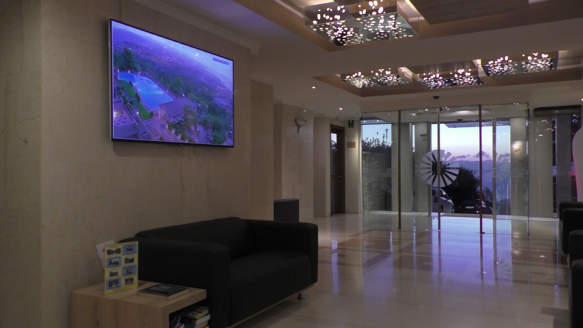 Фото Royal Sun Hotel