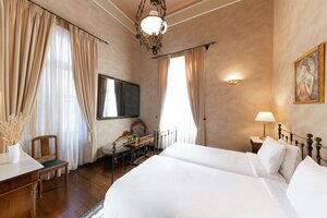 отель Nafsimedon Hotel