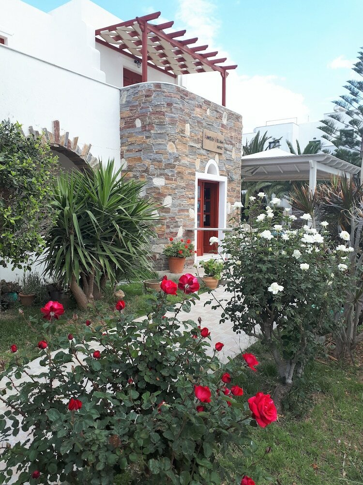 Фото Annita's Village Hotel