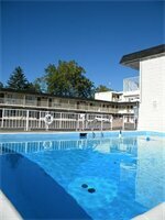 Гостиница Fairway Inn by the Falls в Ниагара-Фолс