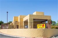 Фото Super 8 by Wyndham Cottonwood