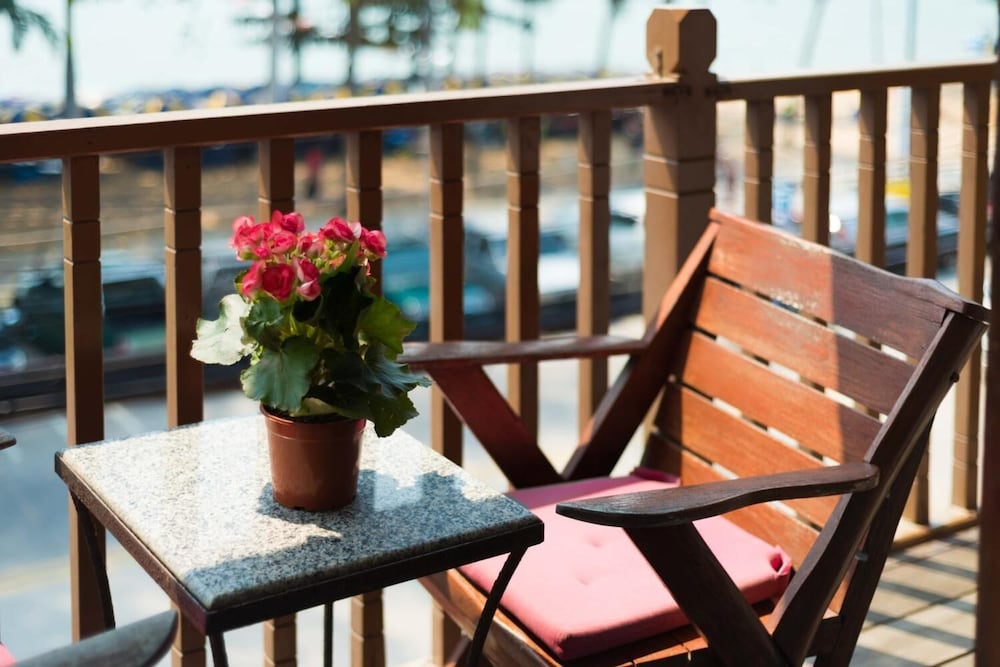 Фото Jomtien Boathouse