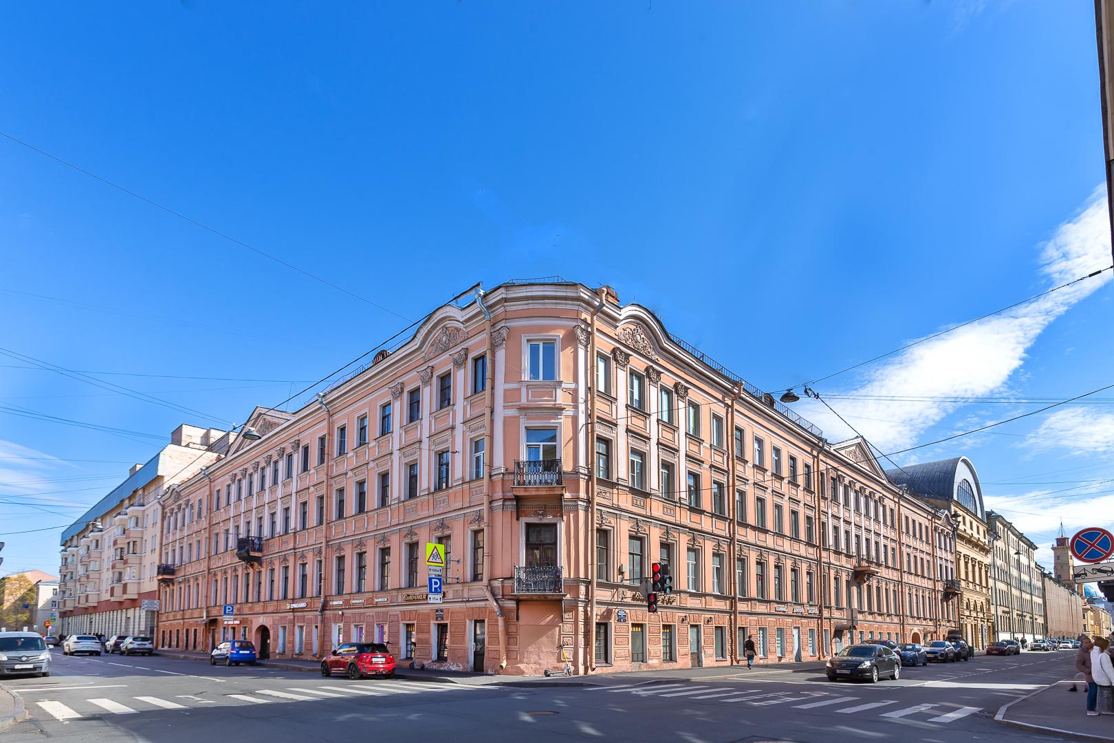 Фото Адриан