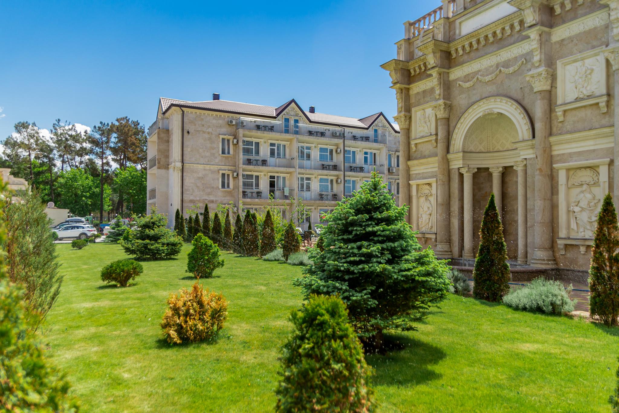 Фото отеля 1