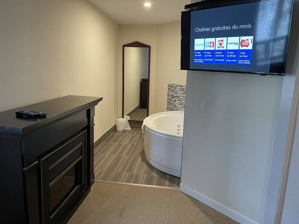 Фото Big Bird Inn Wawa, SureStay Collection by Best Western