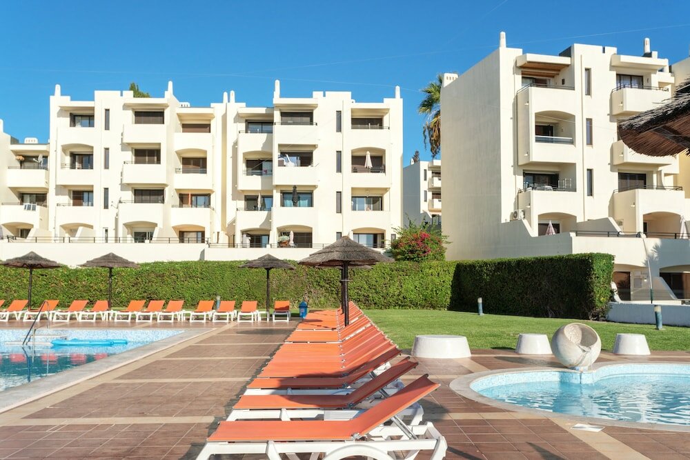 Фото Jardim Cozy Apartment with 2 swimming pools near the Old Town