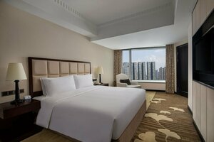Гостиница Holiday Inn Chengdu Century City-Westtower