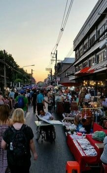 Фото Chiangmai Gate Capsule Hostel