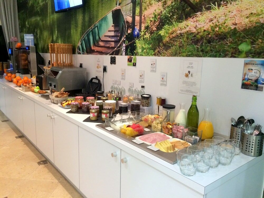 Фото Ibis Styles Centre Niort Hotel