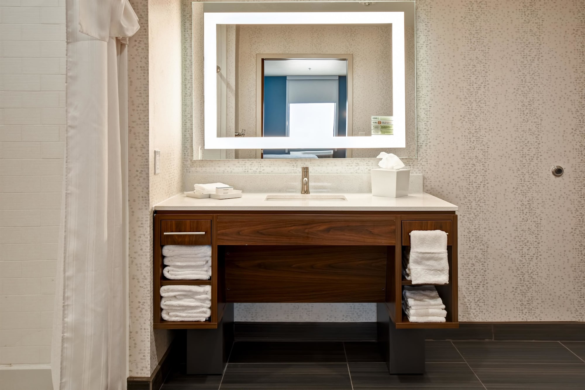 Фото Home2 Suites by Hilton Oklahoma City Airport