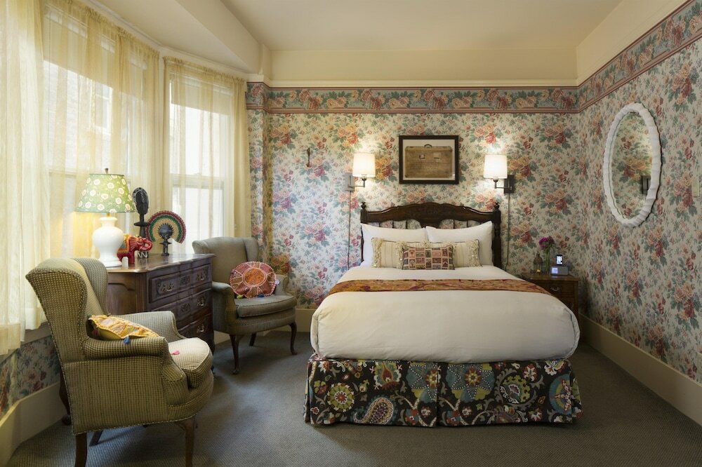 Фото Petite Auberge