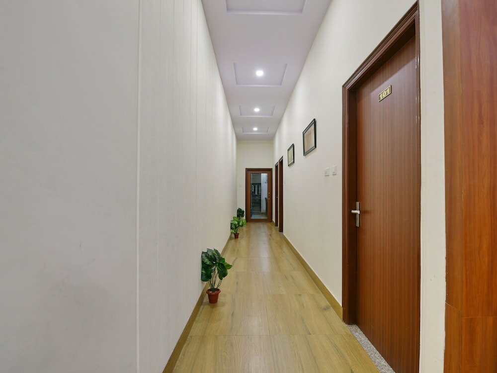 Фото The Century Plaza Hotel