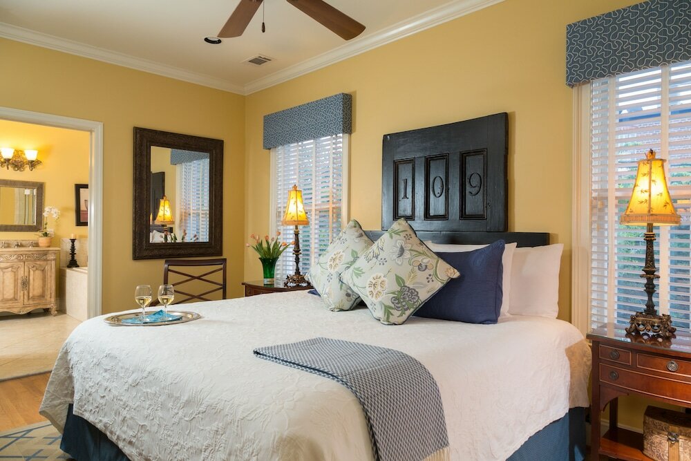 Фото The Inn on West Liberty