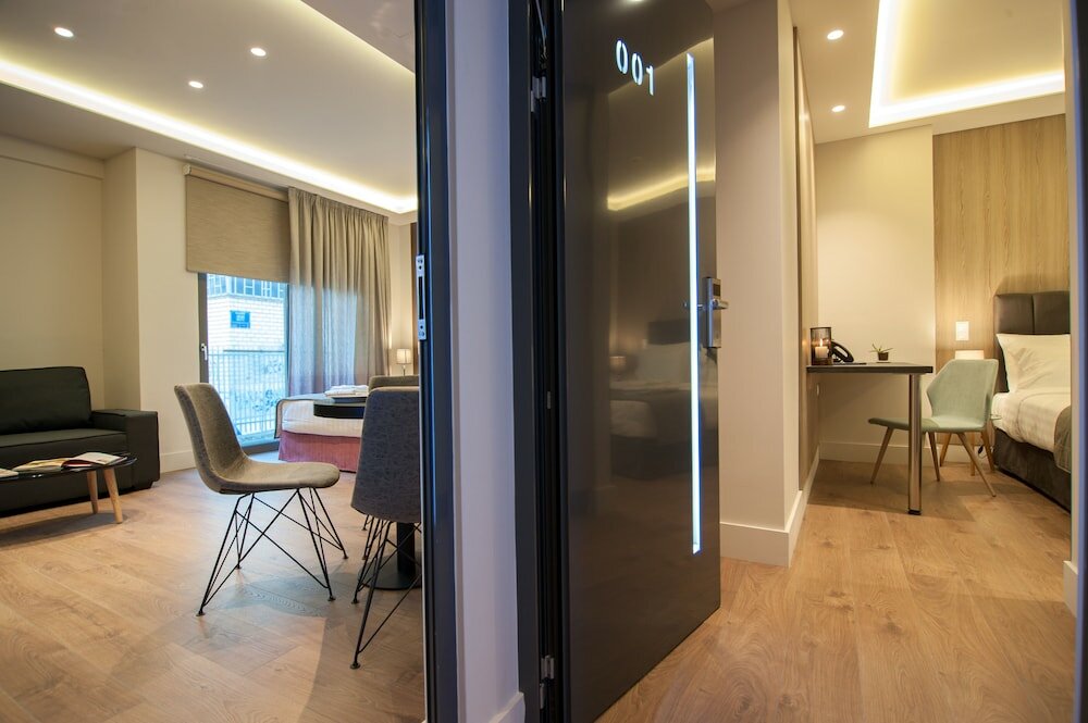 Фото Апарт-Отель Athens Platinum Rooms and Suites